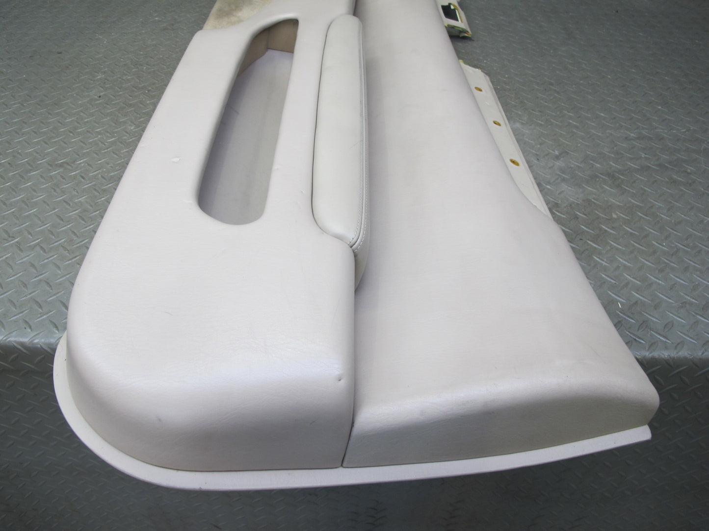 95-98 Lexus JZZ31L SC400 SC300 Front Right Interior Door Panel Trim Ivory OEM