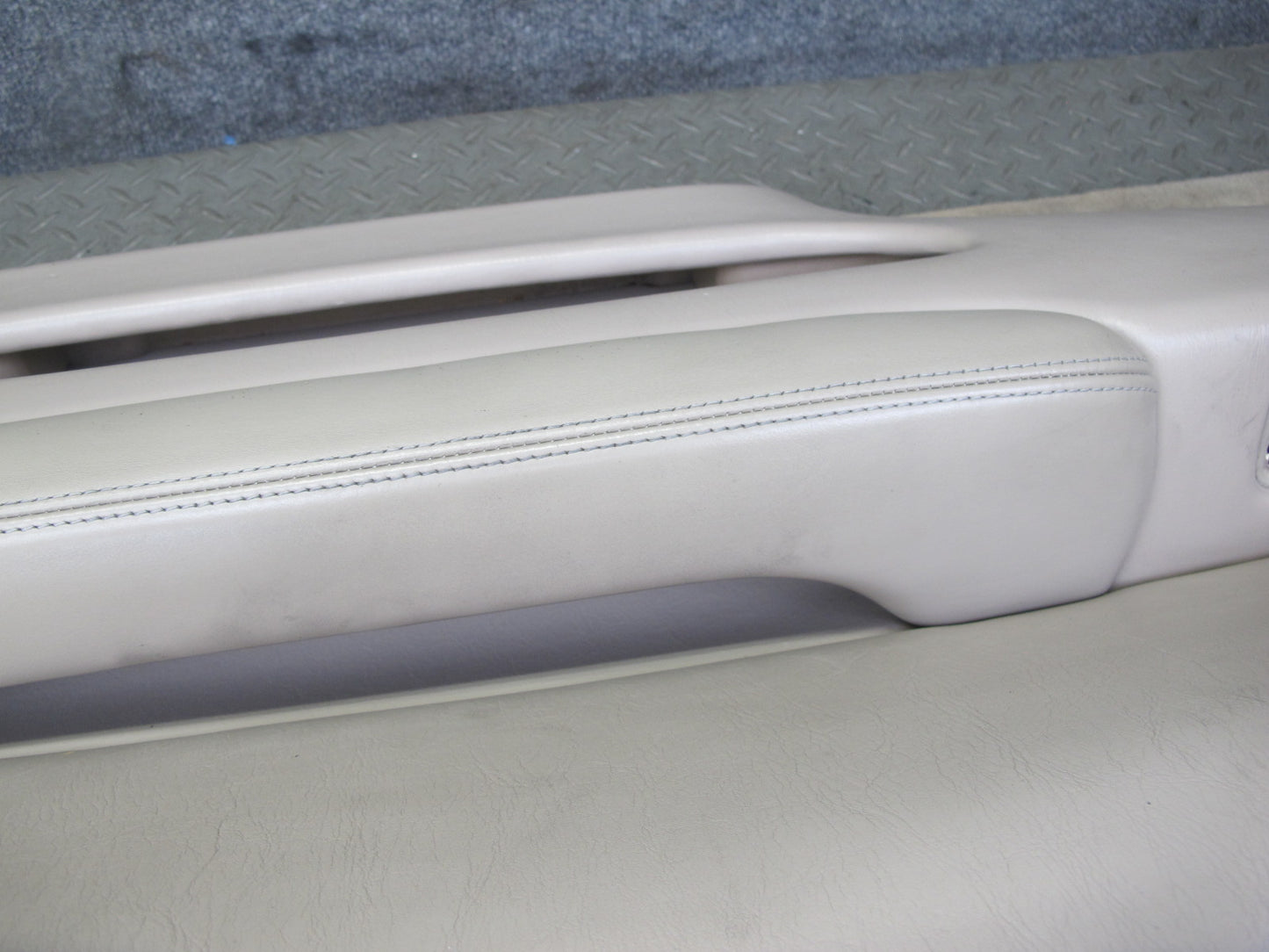 95-98 Lexus JZZ31L SC400 SC300 Front Right Interior Door Panel Trim Ivory OEM