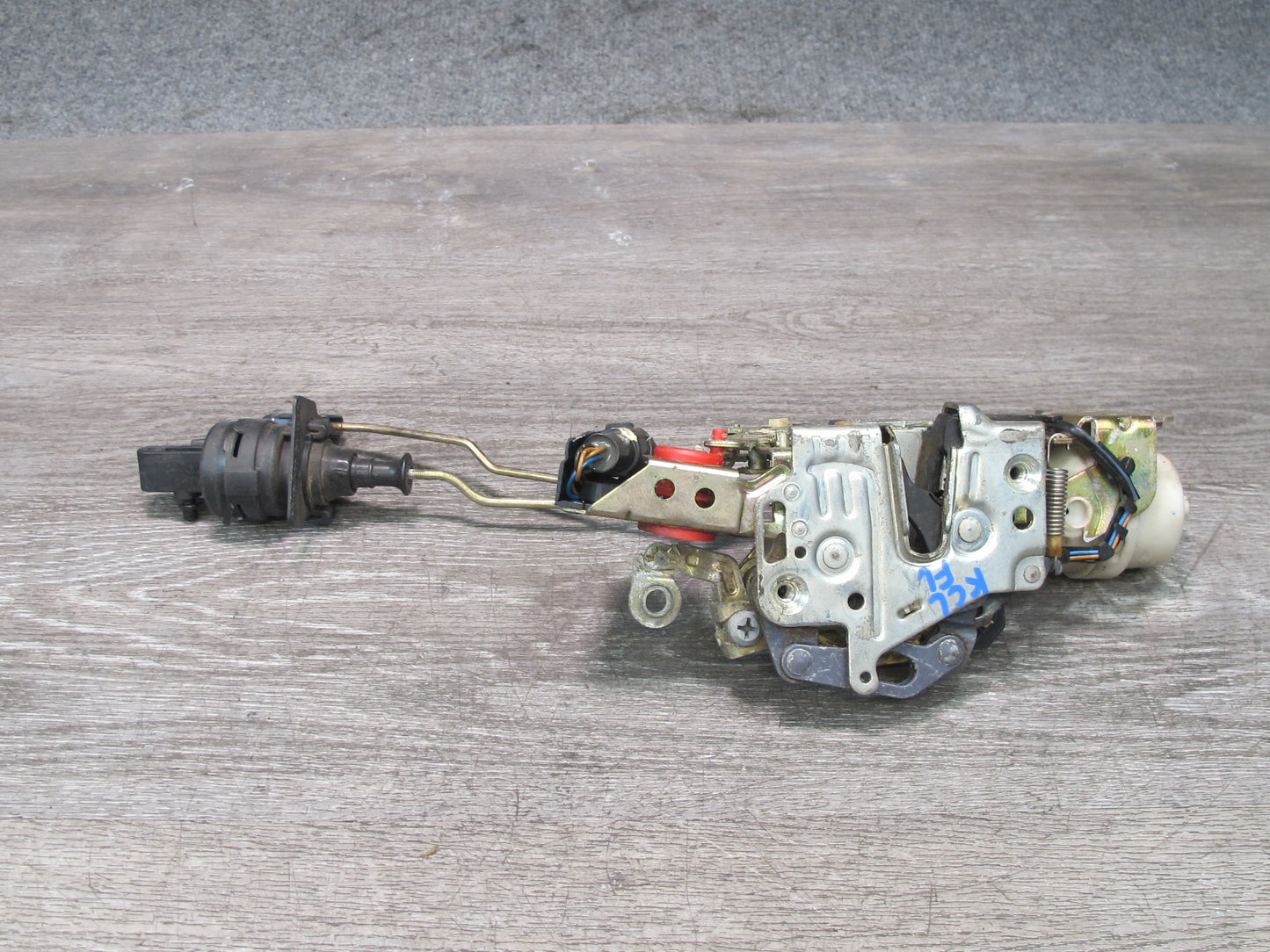 96-99 Mercedes W140 C140 CL Coupe Left Door Lock Latch Actuator OEM