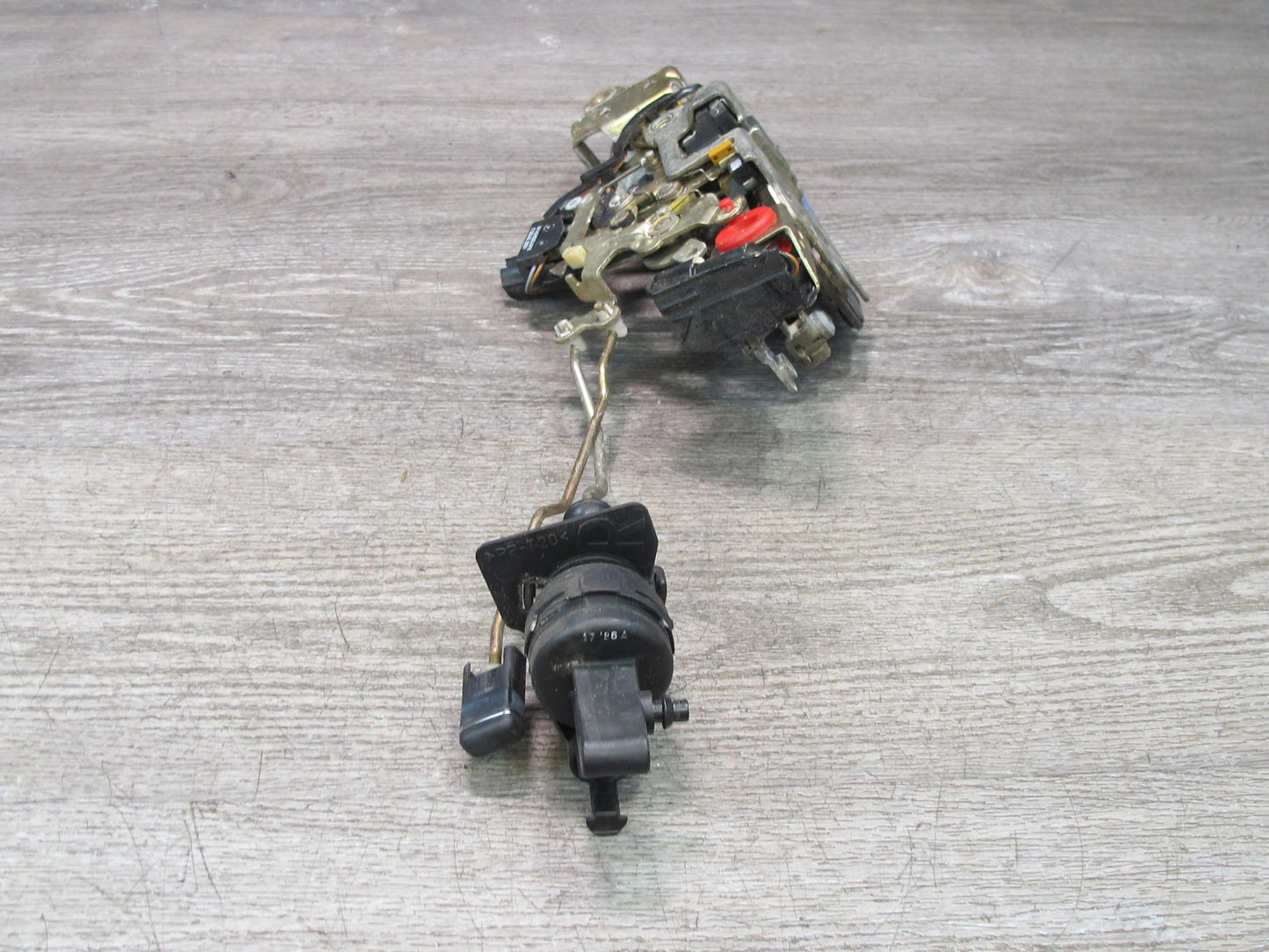 96-99 Mercedes W140 C140 CL Coupe Left Door Lock Latch Actuator OEM