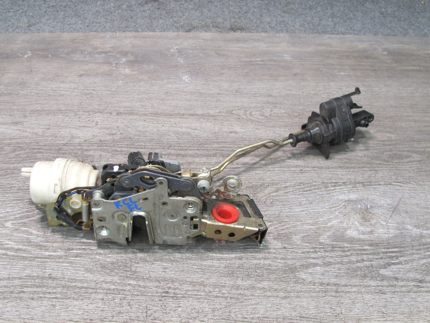 96-99 Mercedes W140 C140 CL Coupe Left Door Lock Latch Actuator OEM