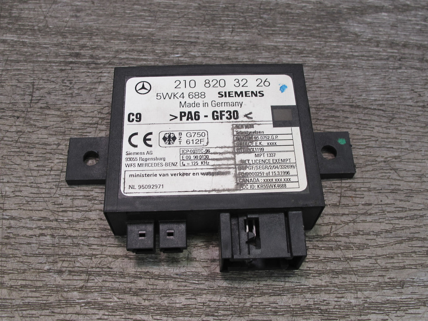 96-99 Mercedes W140 C140 Cl-class Anti Theft Locking Control Module OEM
