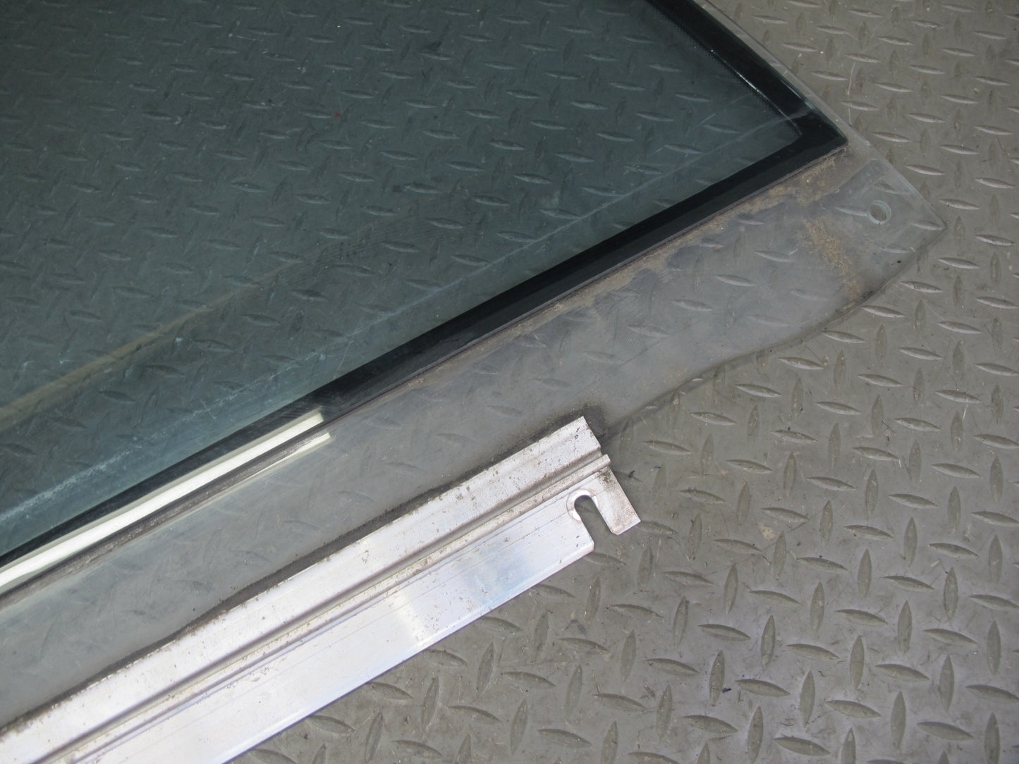 96-99 Mercedes W140 C140 Cl-class Coupe Right Door Glass Window OEM