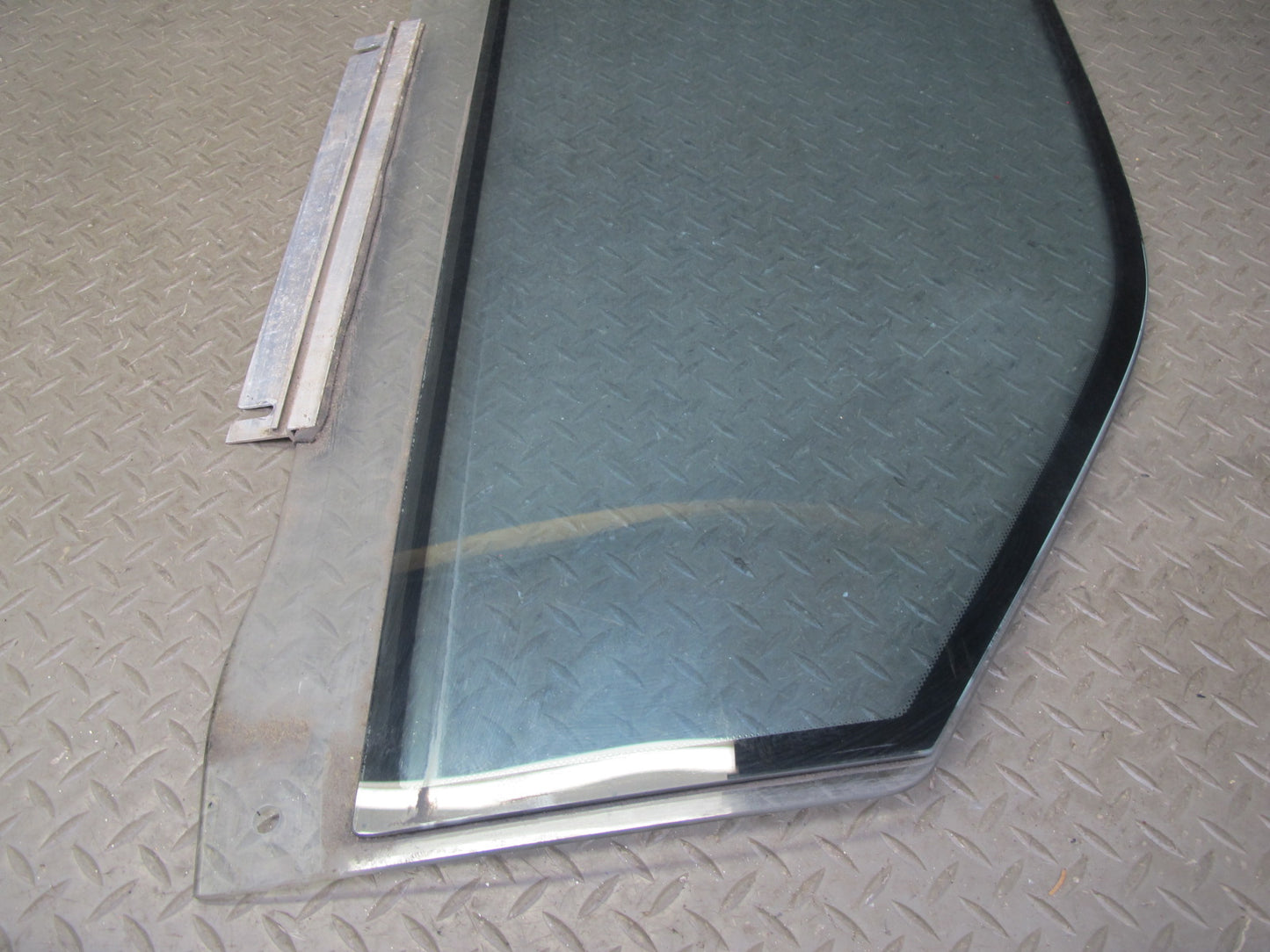96-99 Mercedes W140 C140 Cl-class Coupe Right Door Glass Window OEM