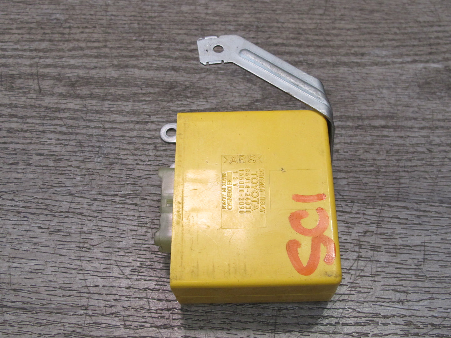 96-00 Lexus JZZ31L SC400 SC300 Radio Antenna Relay Module 85914-24030 OEM
