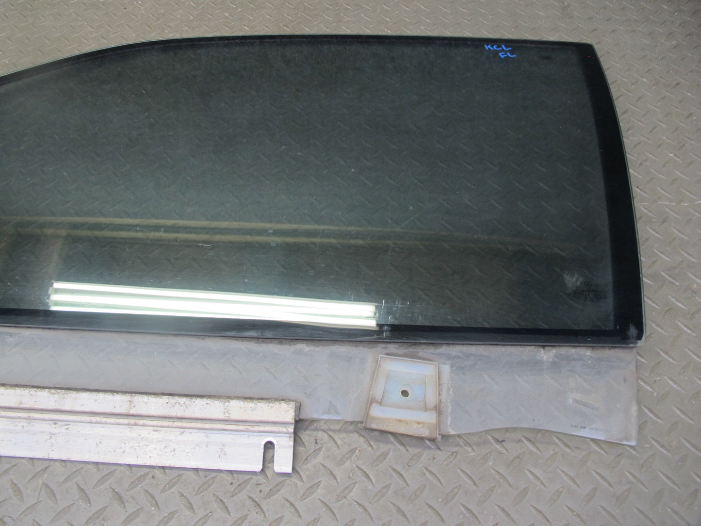 96-99 Mercedes W140 C140 Cl-class Coupe Left Door Glass Window OEM