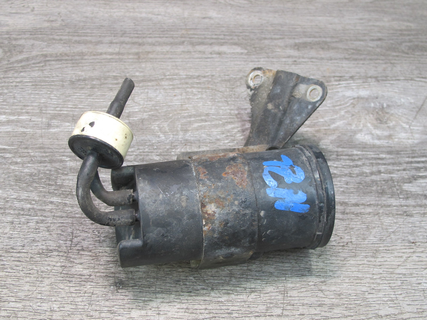 90-96 Nissan Z32 300ZX Turbo Vacuum Solenoid Purge Valve Vacuum Tank OEM