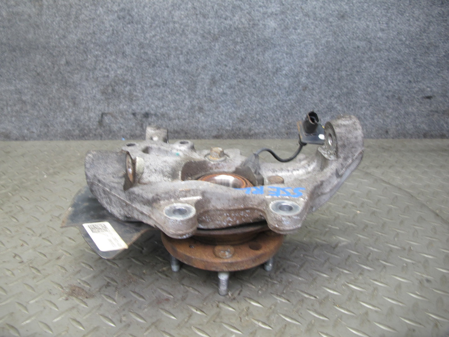07-10 Saturn SKY Pontiac Solstice Rear Left Spindle Knuckle Wheel Hub 88K OEM