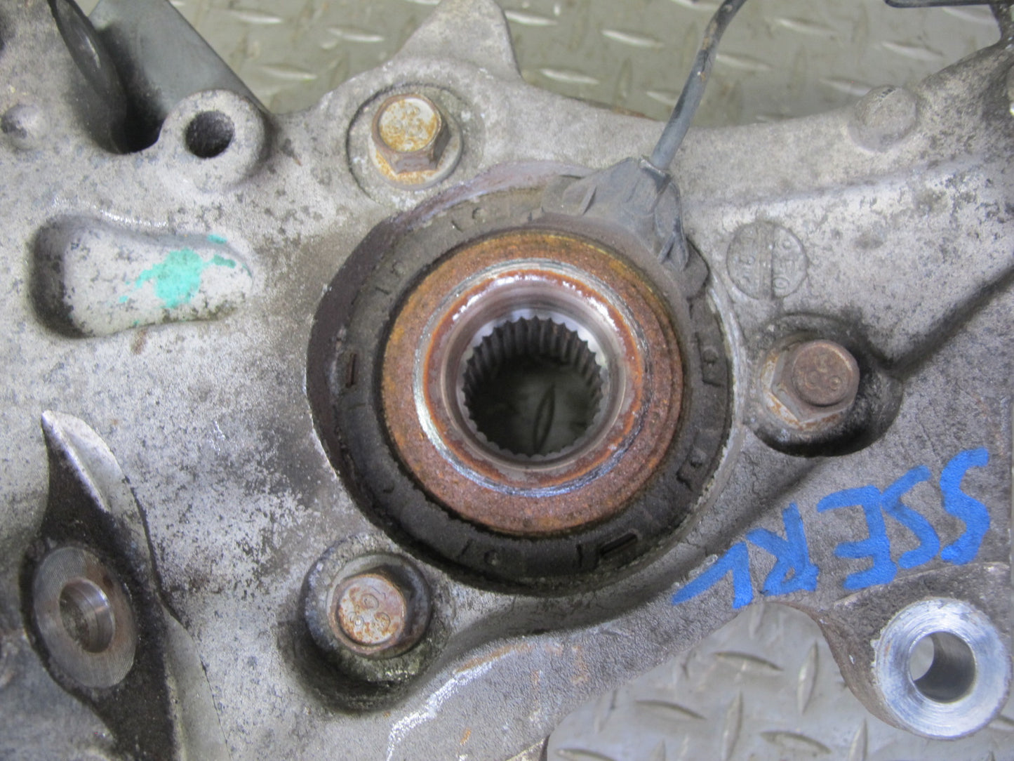 07-10 Saturn SKY Pontiac Solstice Rear Left Spindle Knuckle Wheel Hub 88K OEM