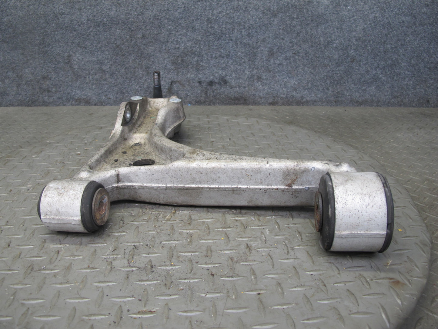 07-10 Saturn SKY Set of 2 Front Right Suspension Upper & Lower Control Arm OEM