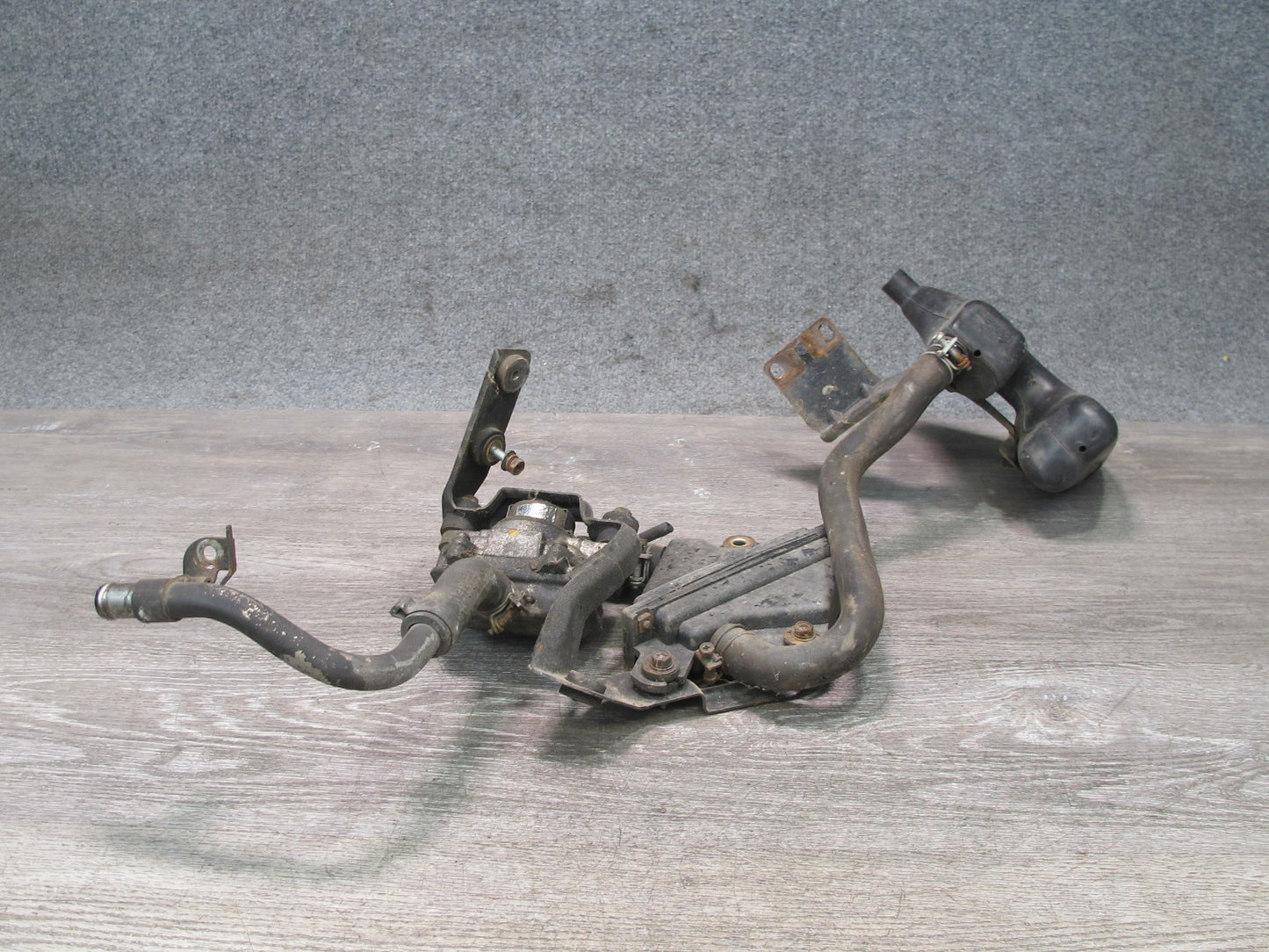 90-91 Nissan Z32 300ZX Turbo Left Auxiliary Secondary Smog Pump w Resonator OEM