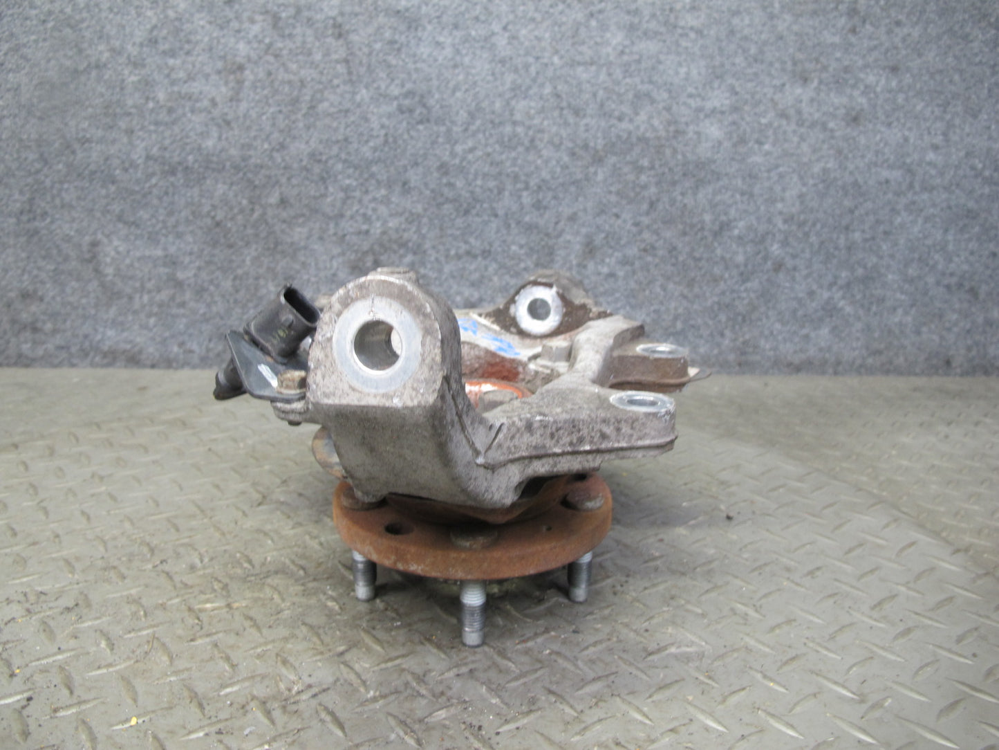 07-10 Saturn SKY Pontiac Solstice Rear Right Spindle Knuckle Wheel Hub 88K OEM