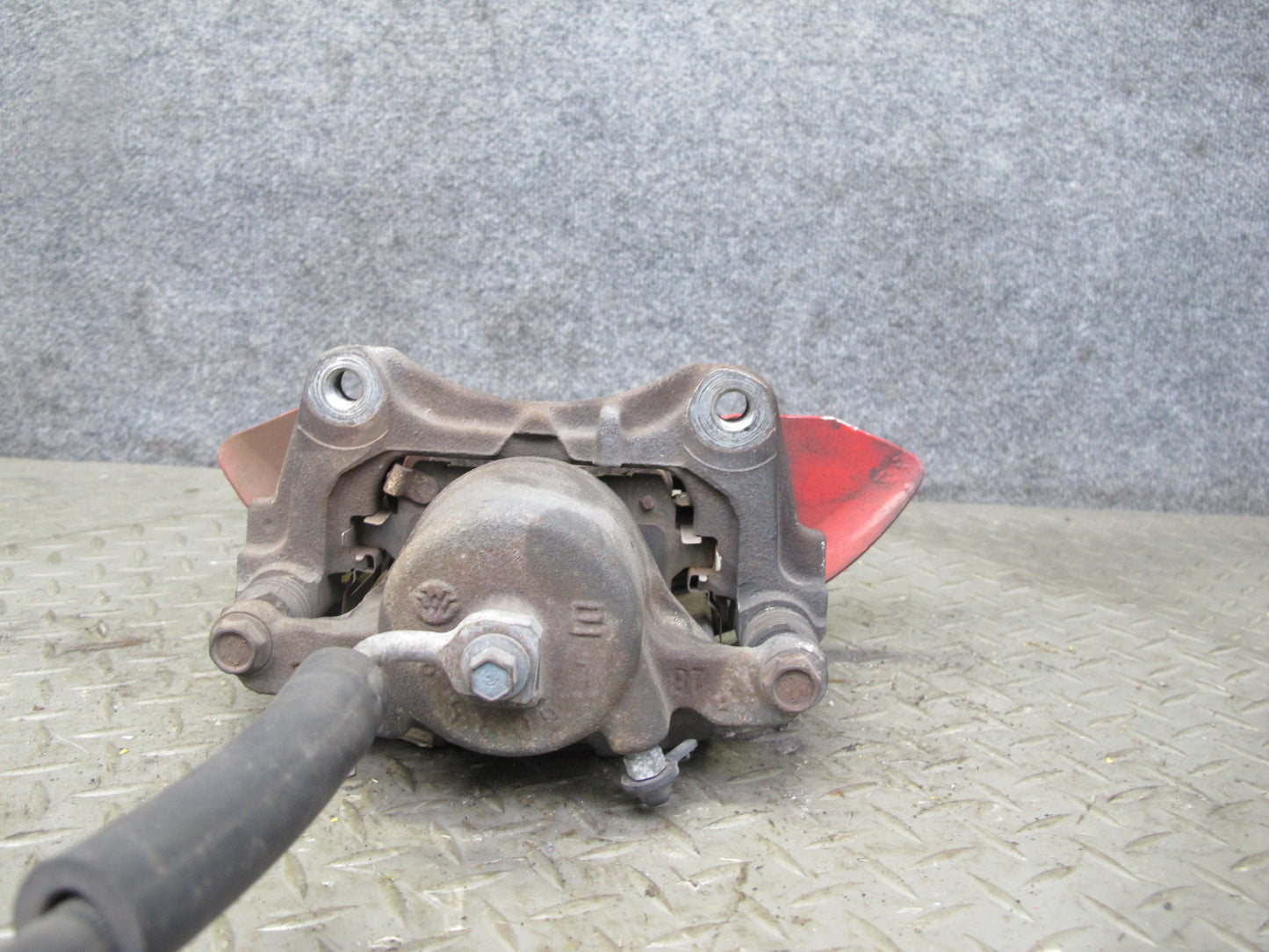 07-10 Saturn SKY Pontiac Solstice Front Left & Right Brake Caliper Set 88K OEM
