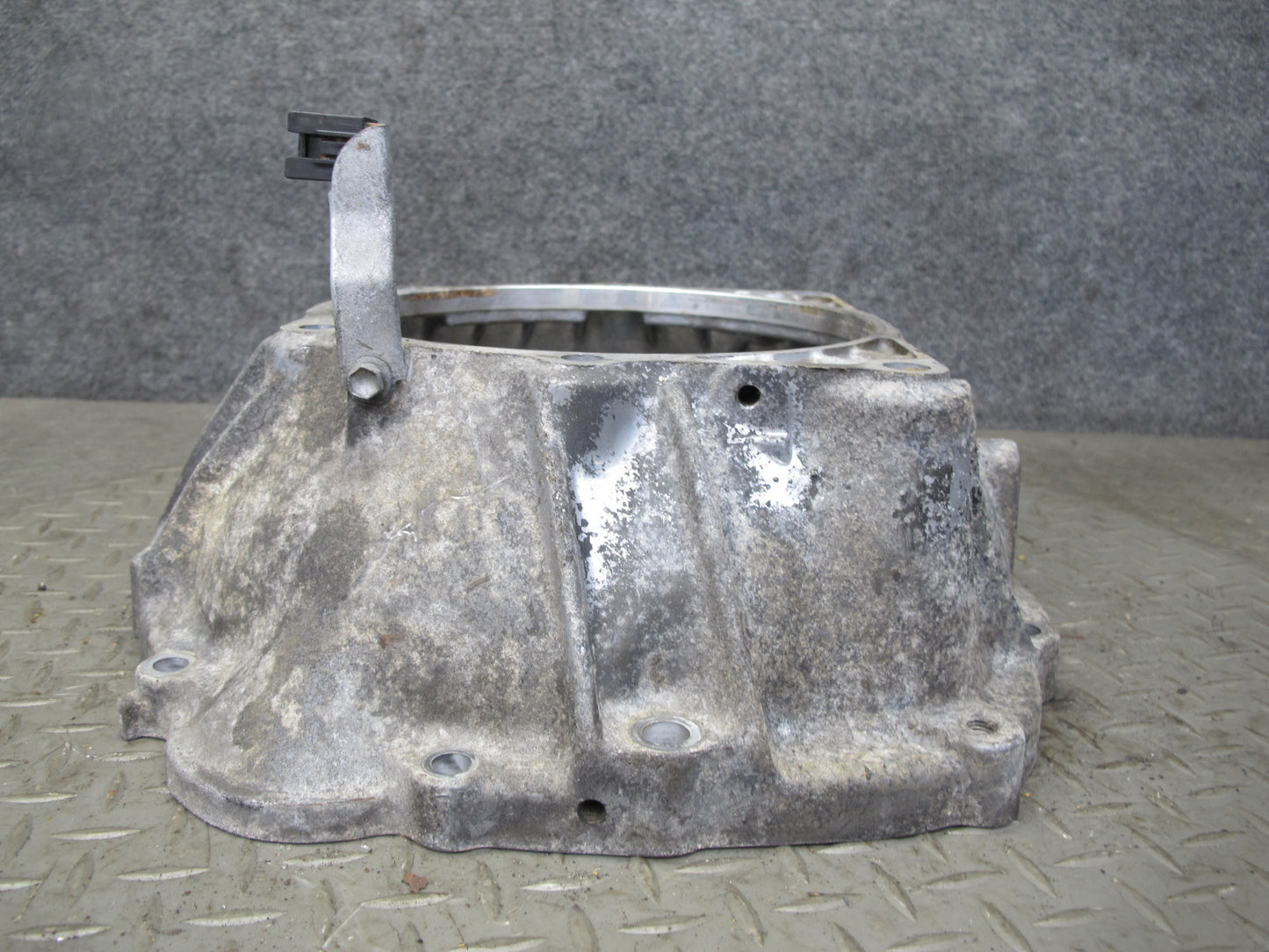 97-00 Lexus JZZ31L SC300 2JZGE RWD A/T J2 Auto Transmission Bell Housing OEM