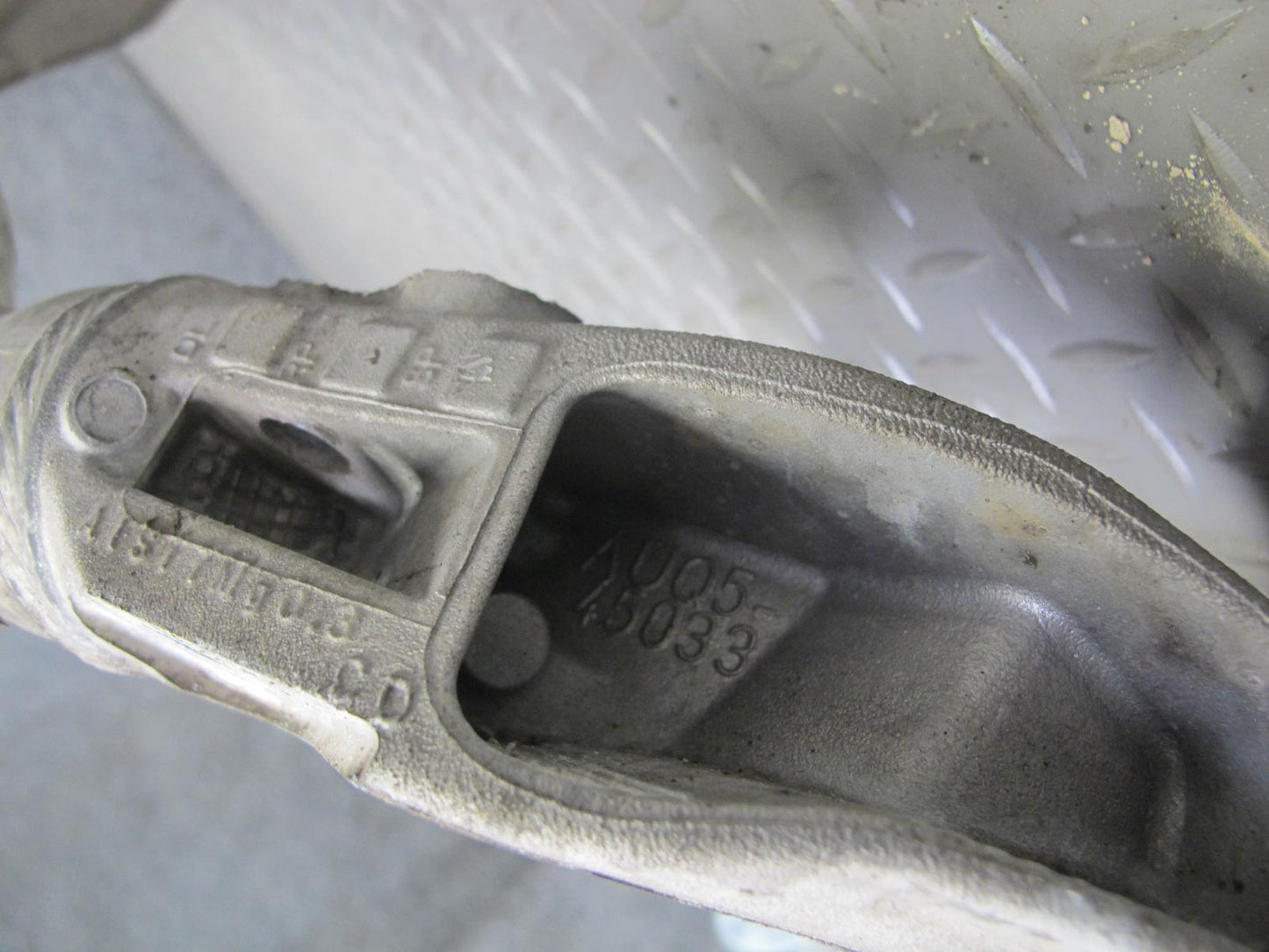 2015-2018 Porsche Macan 95B Front Suspension Crossmember Carrier 95B399315B