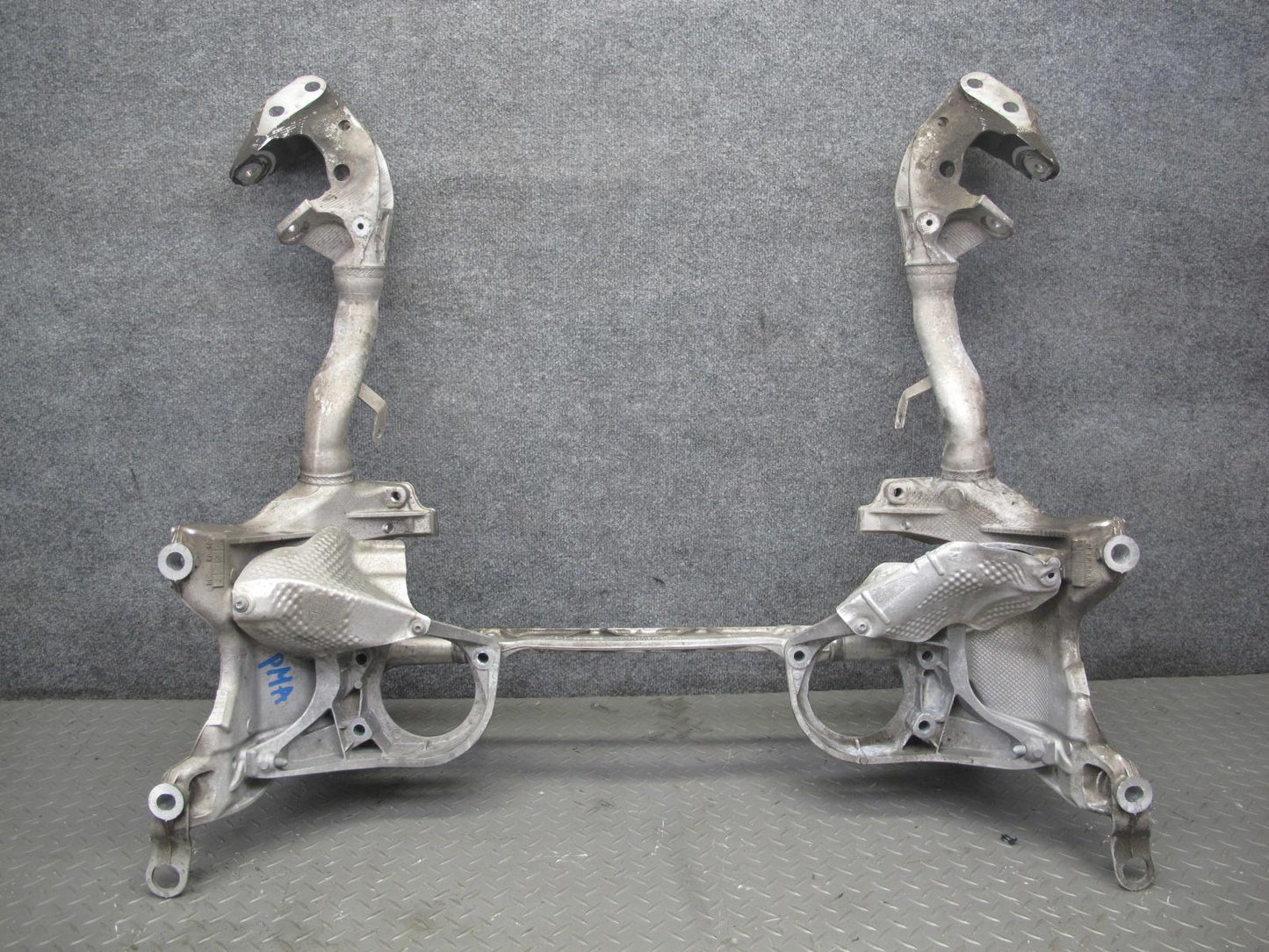 2015-2018 Porsche Macan 95B Front Suspension Crossmember Carrier 95B399315B