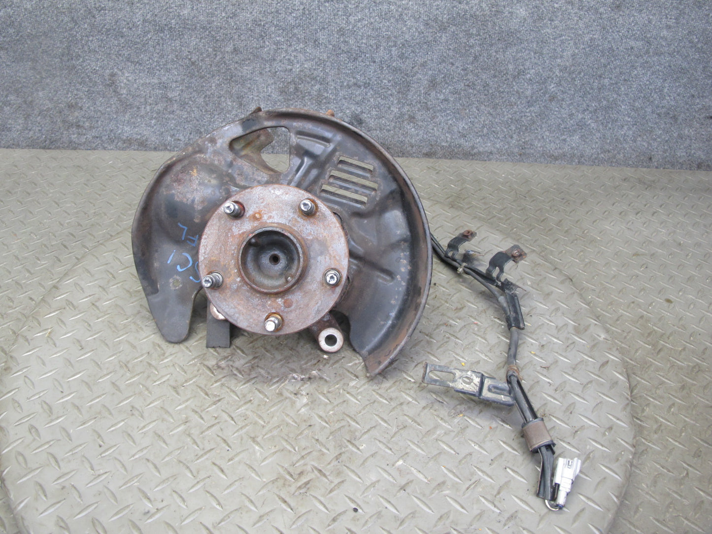 92-00 Lexus JZZ31L SC400 SC300 RWD Front Left Spindle Knuckle Wheel Hub OEM