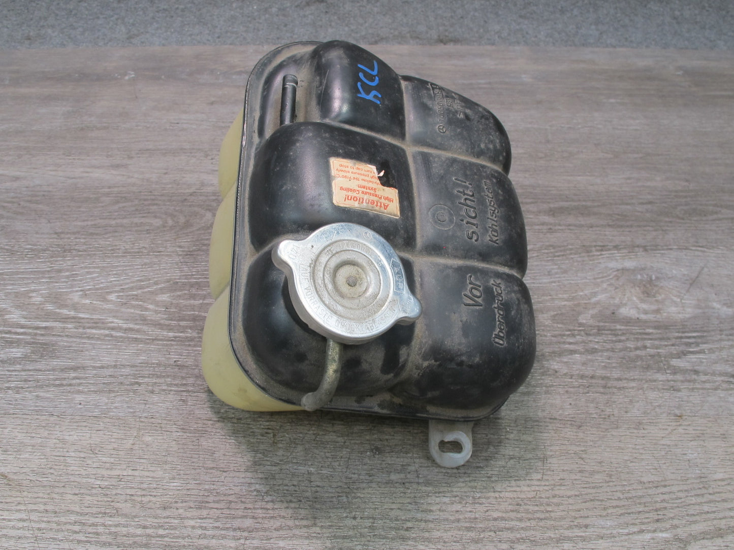 96-99 Mercedes W140 C140 Cl-class Engine Expansion Overflow Reservoir Tank OEM