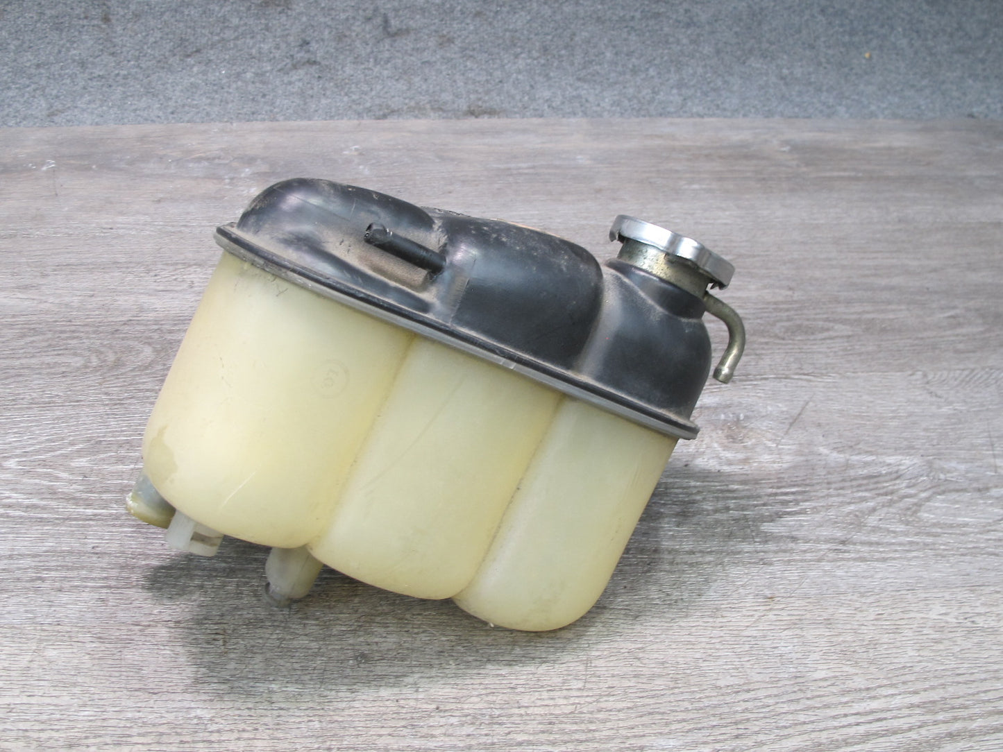 96-99 Mercedes W140 C140 Cl-class Engine Expansion Overflow Reservoir Tank OEM