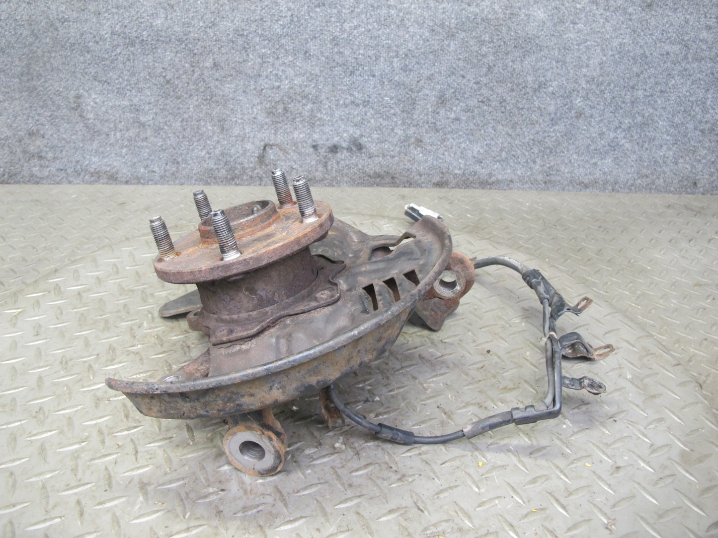 92-00 Lexus JZZ31L SC400 SC300 RWD Front Left Spindle Knuckle Wheel Hub OEM