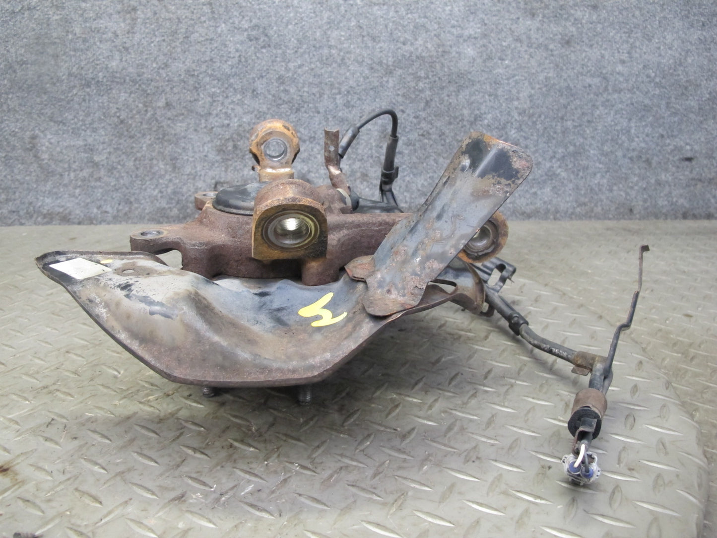92-00 Lexus JZZ31L SC400 SC300 RWD Front Left Spindle Knuckle Wheel Hub OEM