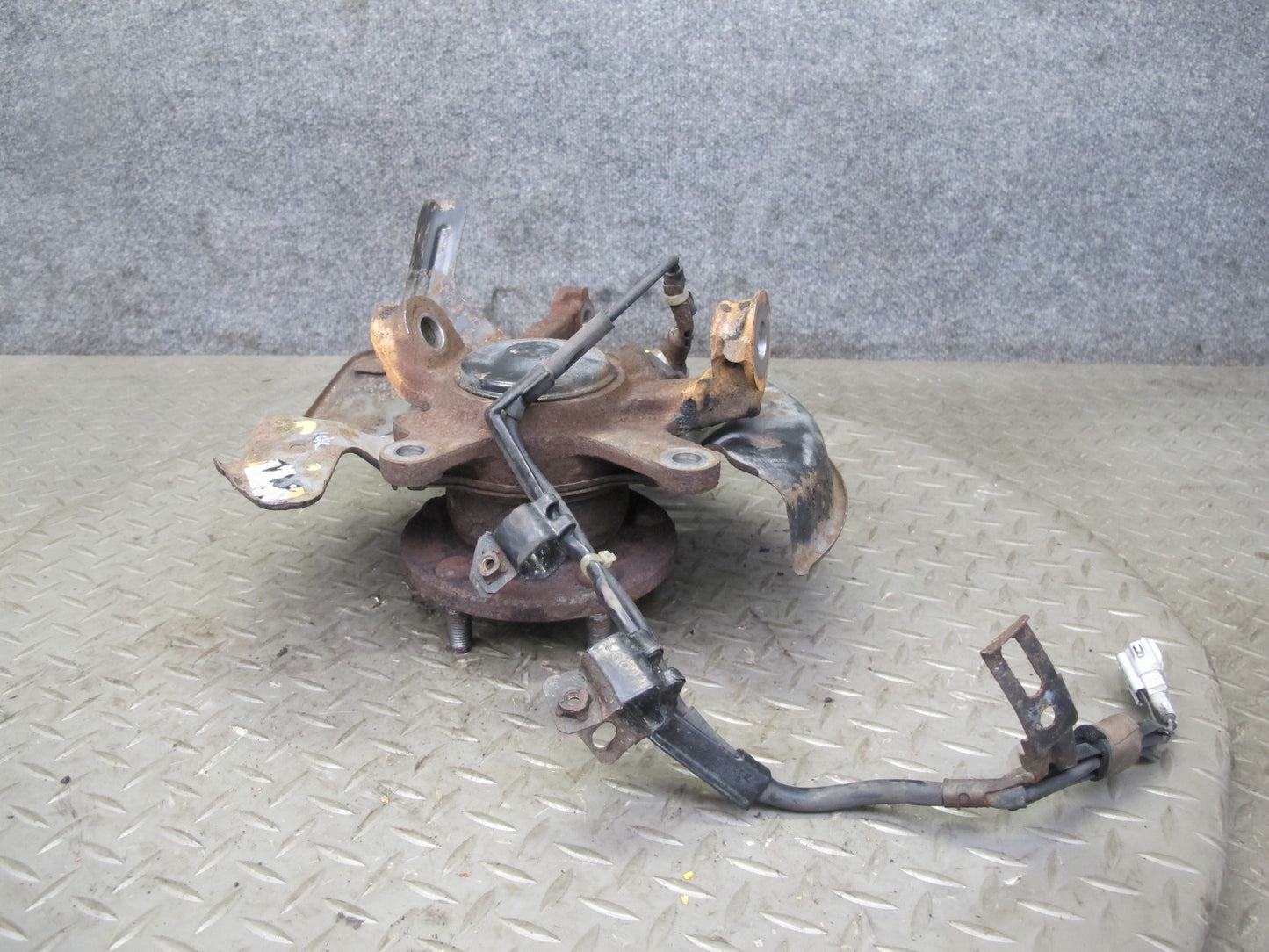 92-00 Lexus JZZ31L SC400 SC300 RWD Front Right Spindle Knuckle Wheel Hub OEM