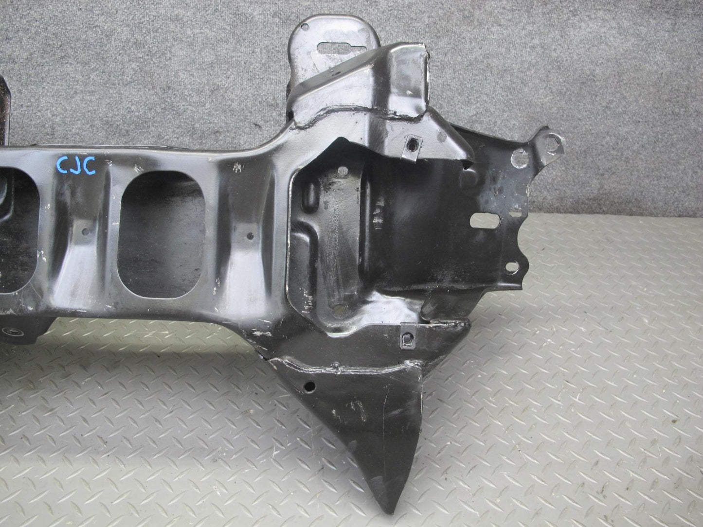 92-96 Chevrolet Corvette C4 Front Engine Cradle Subframe Crossmember Carrier OEM