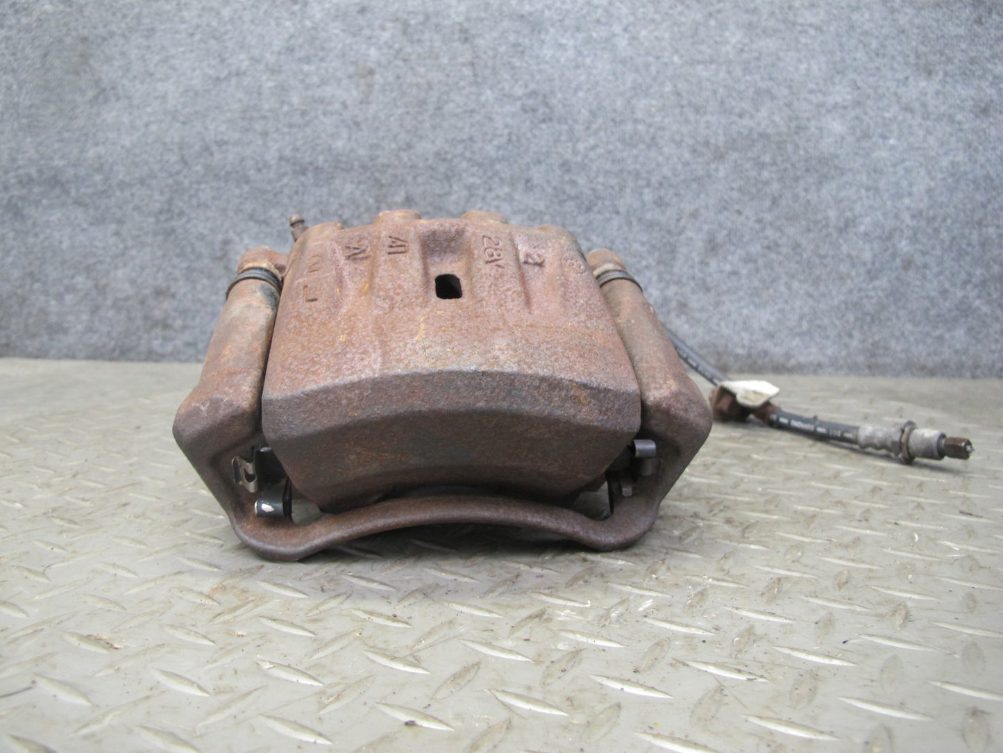 92-98 Lexus JZZ31L SC300 Set of 2 Front Left & Right Brake Caliper OEM