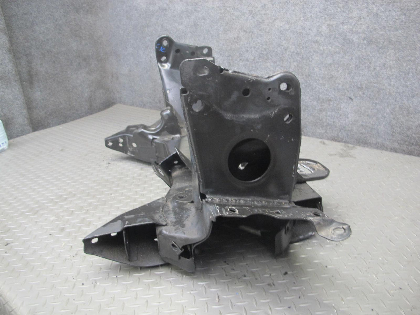 92-96 Chevrolet Corvette C4 Front Engine Cradle Subframe Crossmember Carrier OEM