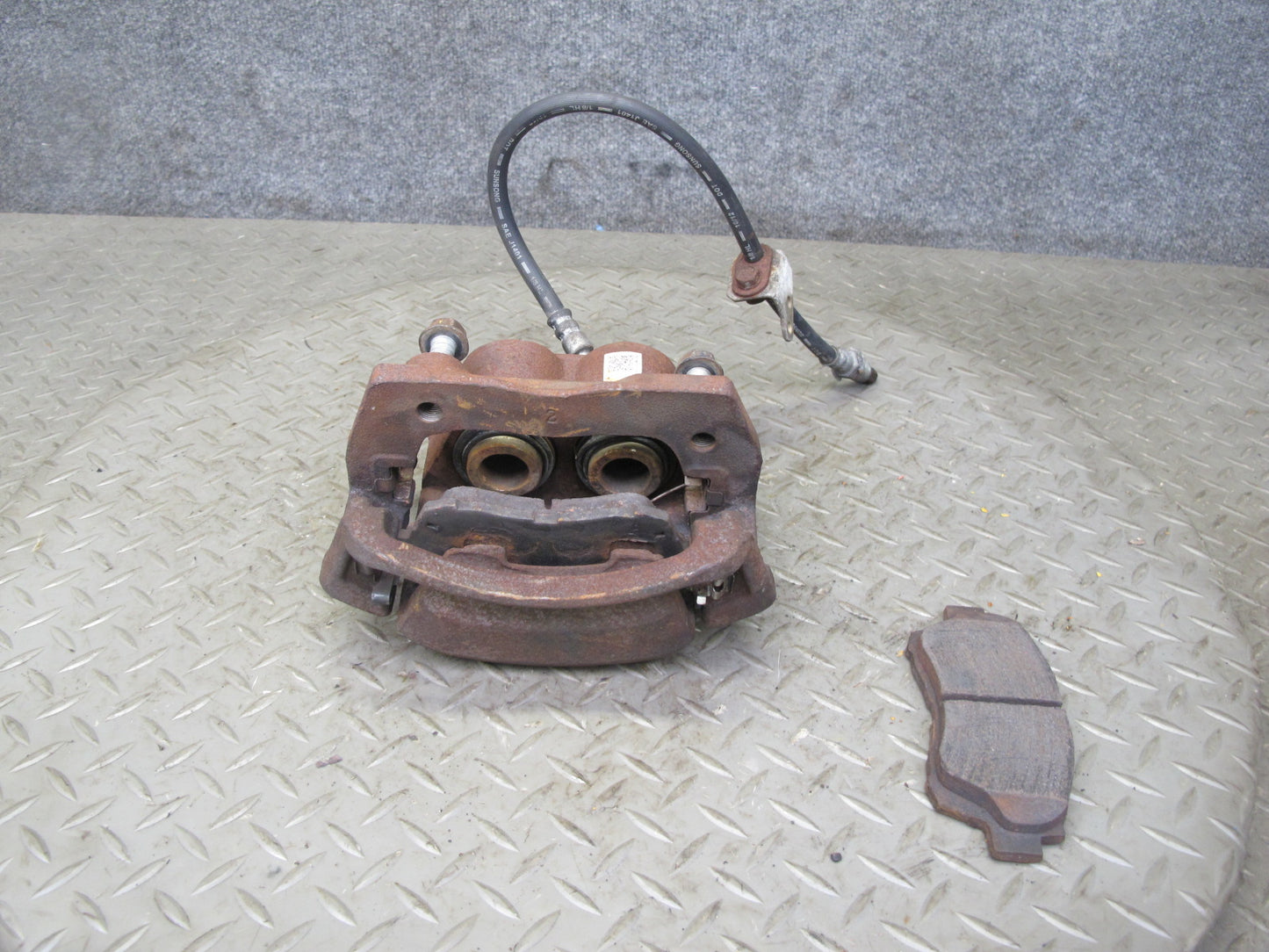 92-98 Lexus JZZ31L SC300 Set of 2 Front Left & Right Brake Caliper OEM
