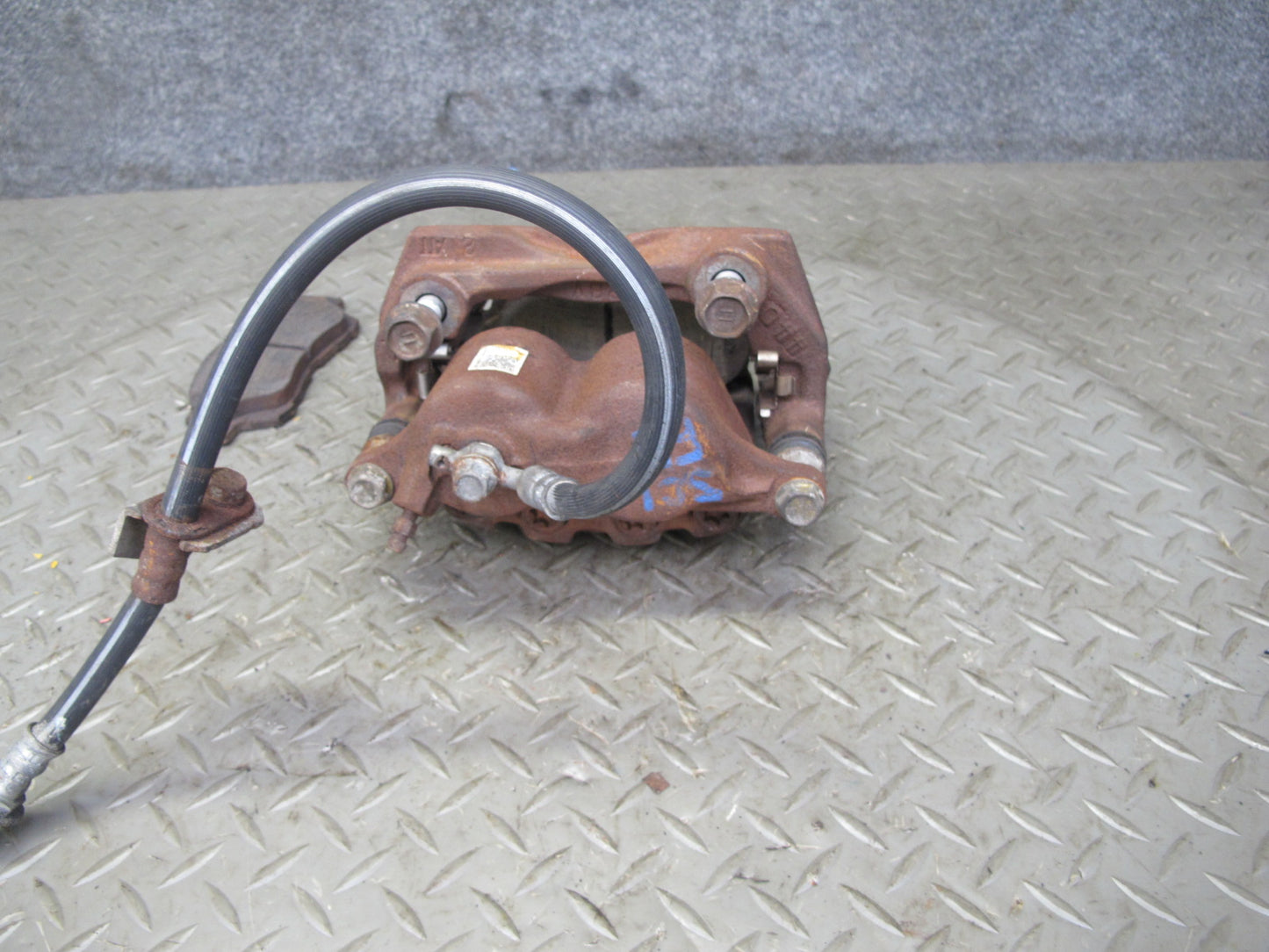 92-98 Lexus JZZ31L SC300 Set of 2 Front Left & Right Brake Caliper OEM