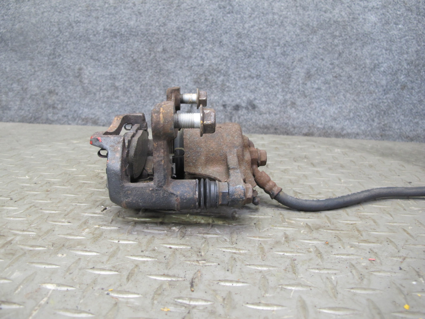 92-98 Lexus JZZ31L SC300 RWD Set of 2 Rear Left & Right Brake Caliper OEM