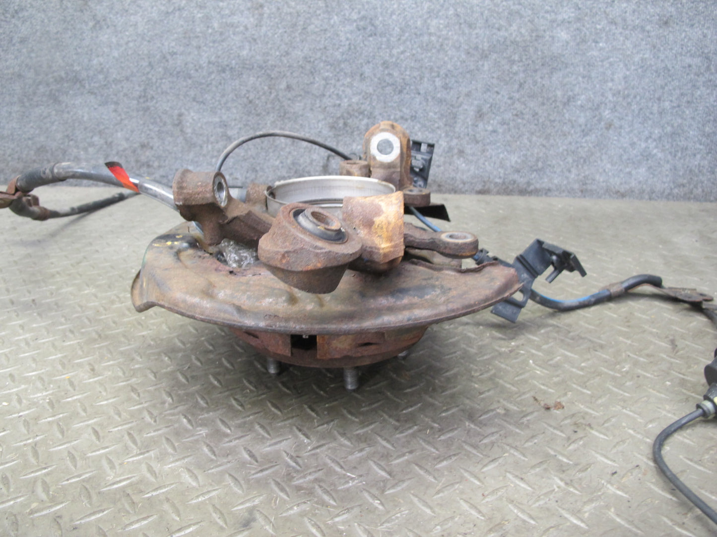 92-00 Lexus JZZ31L SC400 SC300 RWD Rear Right Spindle Knuckle Wheel Hub OEM