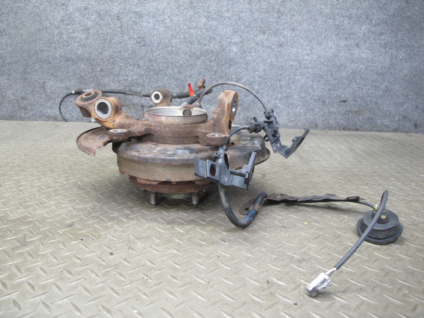 92-00 Lexus JZZ31L SC400 SC300 RWD Rear Right Spindle Knuckle Wheel Hub OEM