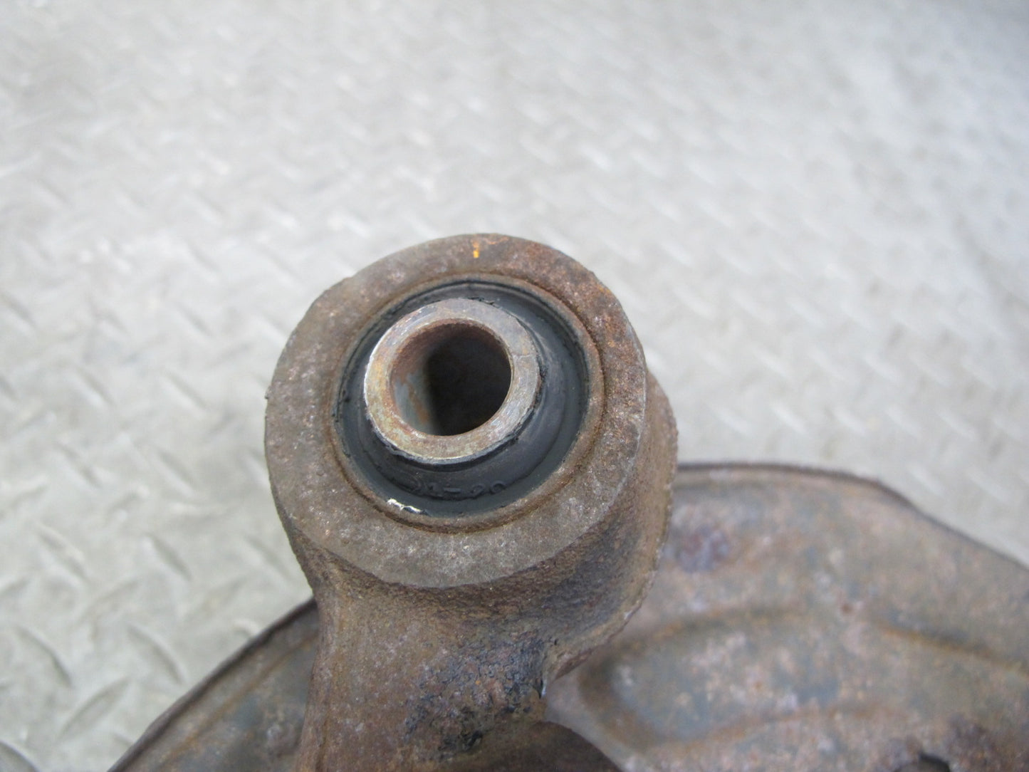 92-00 Lexus JZZ31L SC400 SC300 RWD Rear Right Spindle Knuckle Wheel Hub OEM