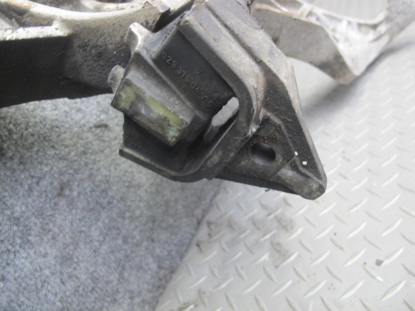 1984-1995 Porsche 928 S A/T Rear Sub Frame Suspension Crossmember Carrier