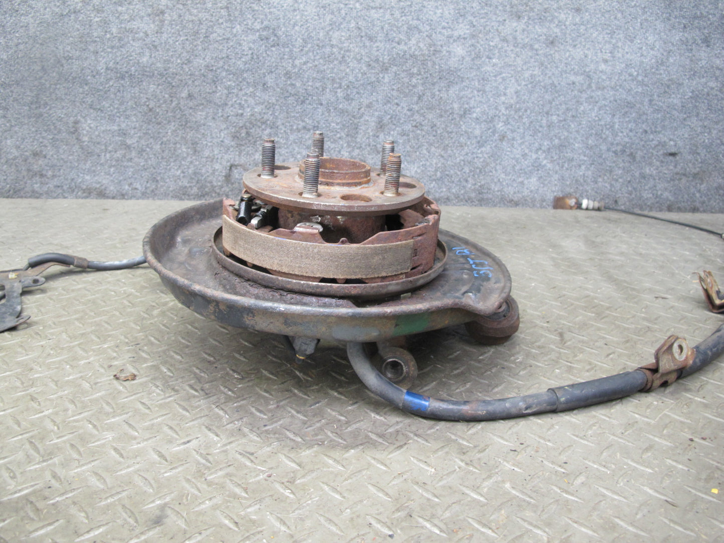 92-00 Lexus JZZ31L SC400 SC300 RWD Rear Left Spindle Knuckle Wheel Hub OEM