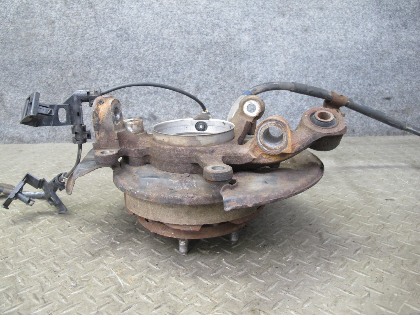 92-00 Lexus JZZ31L SC400 SC300 RWD Rear Left Spindle Knuckle Wheel Hub OEM