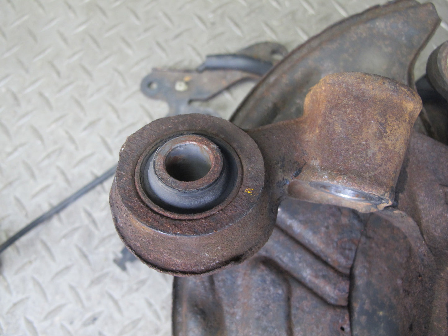 92-00 Lexus JZZ31L SC400 SC300 RWD Rear Left Spindle Knuckle Wheel Hub OEM