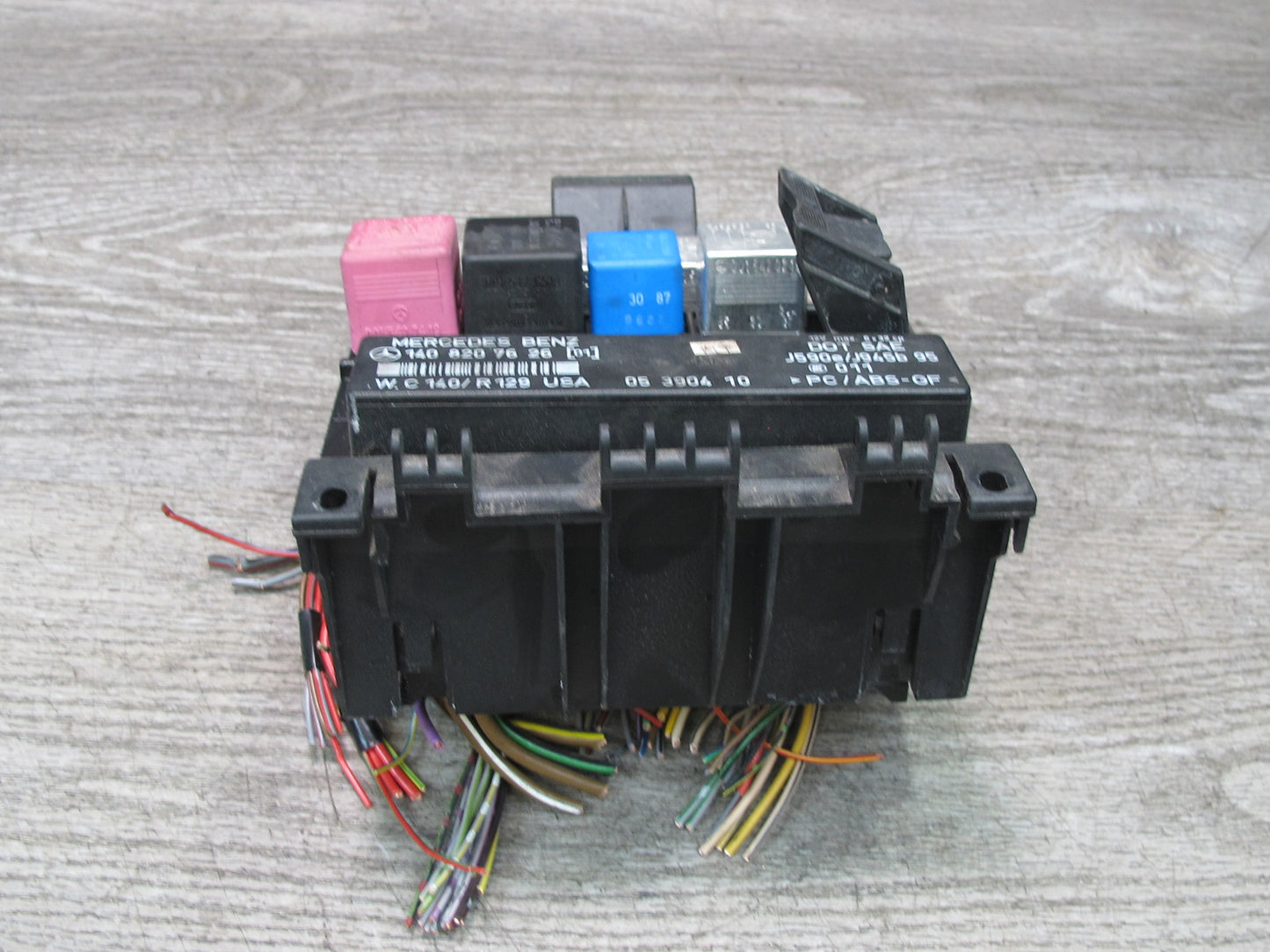 96-99 Mercedes W140 C140 Cl-class Fuse Relay Box Module OEM