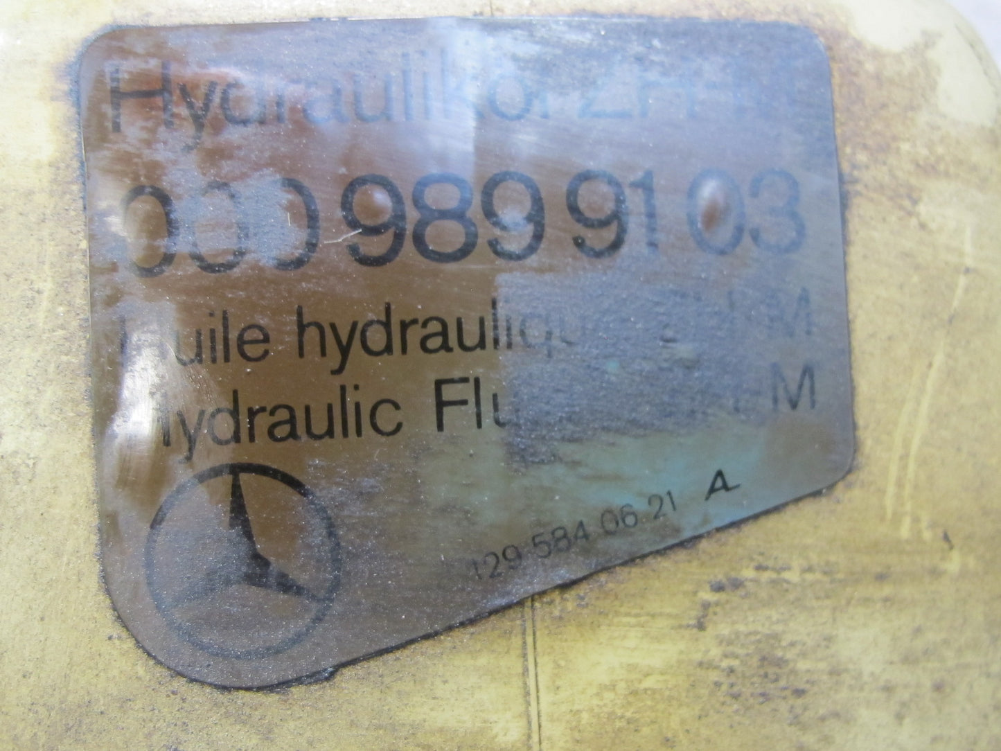 96-99 Mercedes W140 C140 CL Hydraulic Suspension Reservoir Bottle Tank OEM
