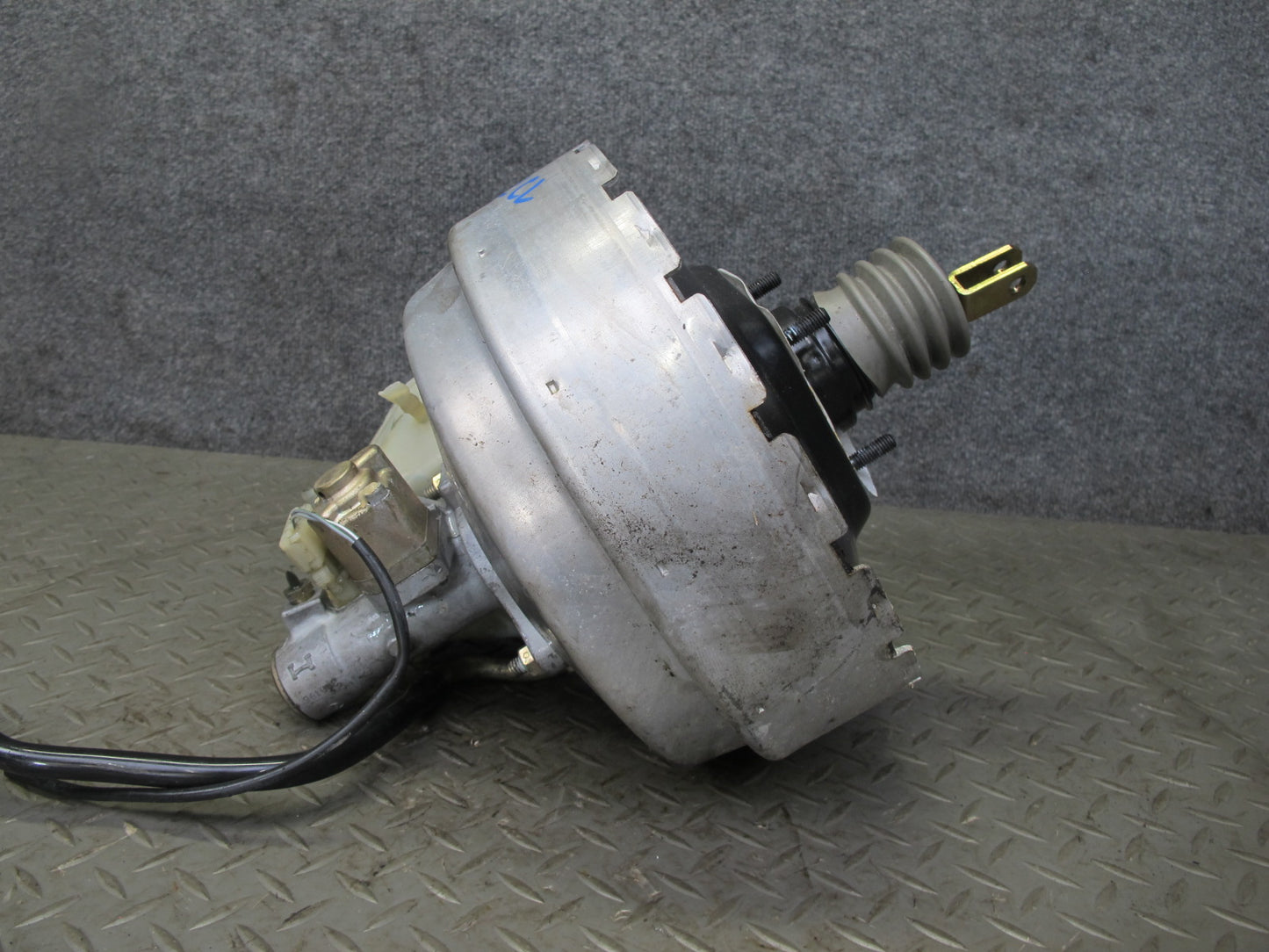 96-99 Mercedes W140 C140 CL Coupe Brake Master Cylinder Booster Reservoir OEM