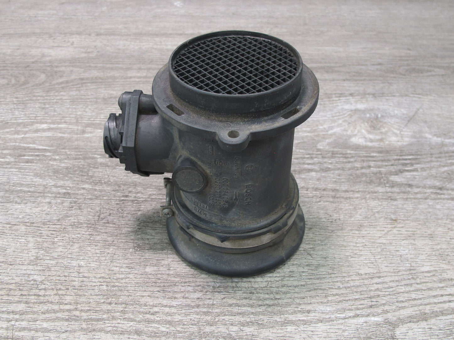 96-99 Mercedes W140 C140 CL600 S600 Mass Air Flow Meter MAF Sensor OEM