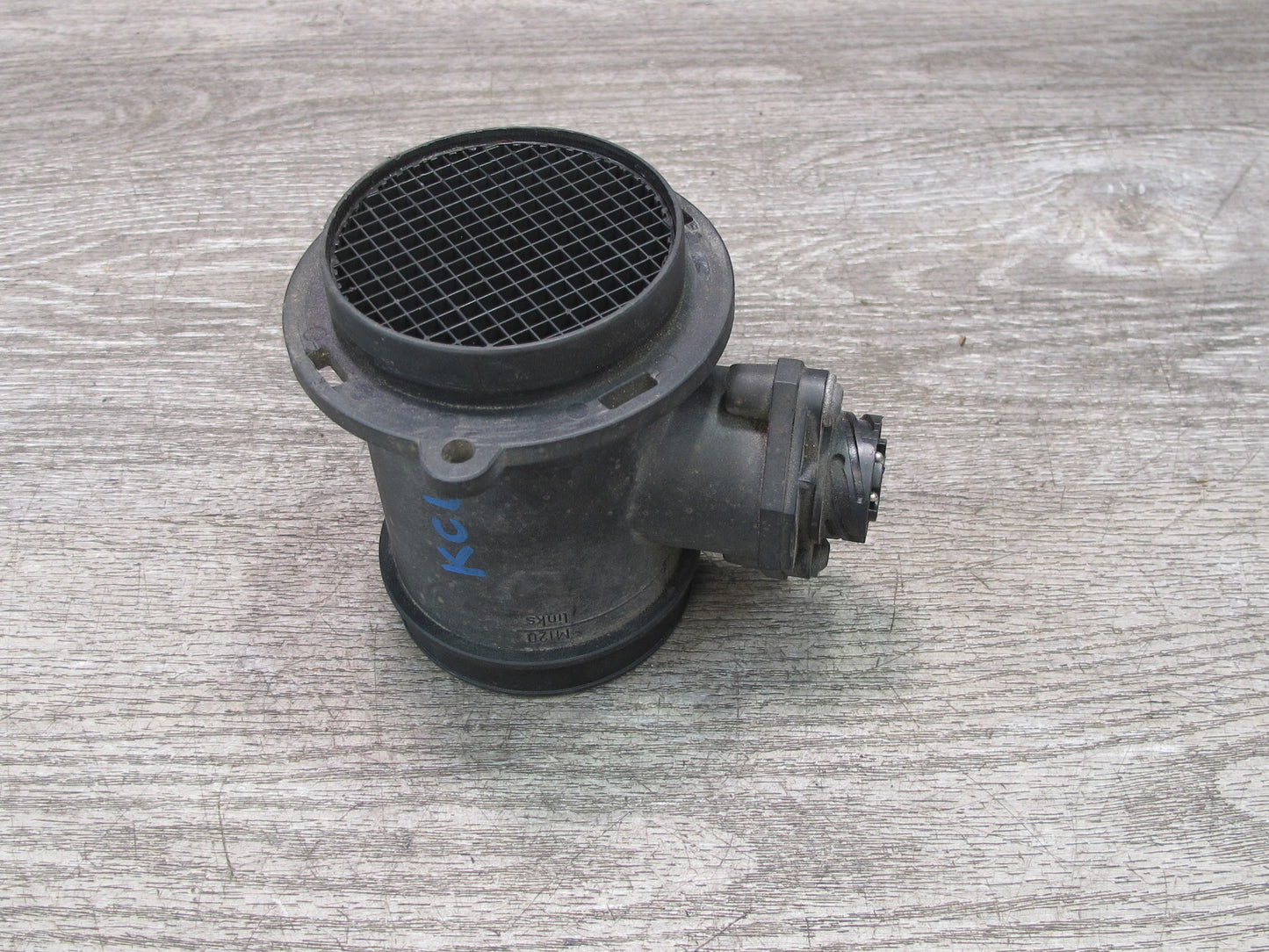 96-99 Mercedes W140 C140 CL600 S600 Mass Air Flow Meter MAF Sensor OEM