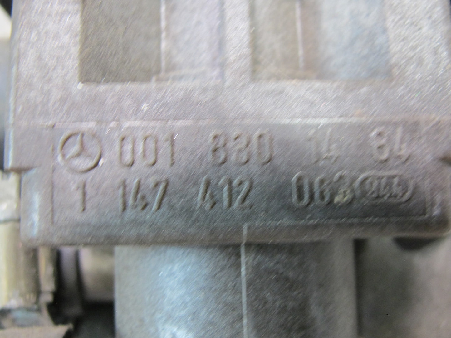 96-99 Mercedes W140 C140 S-class Heater Control Water Valve 0018301484 OEM