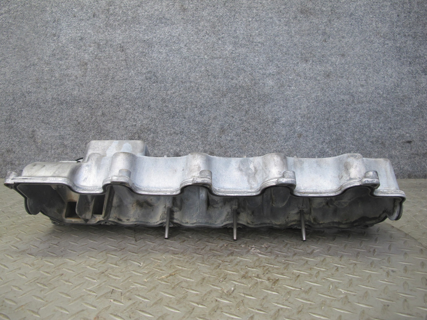 99-02 Mercedes R129 SL500 M113 Engine Left Side Cylinder Head Valve Cover OEM