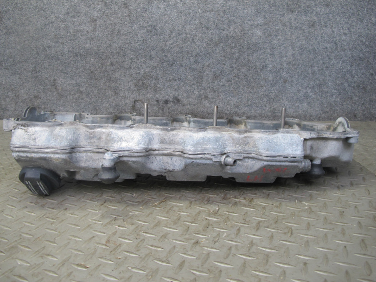 99-02 Mercedes R129 SL500 M113 Engine Left Side Cylinder Head Valve Cover OEM