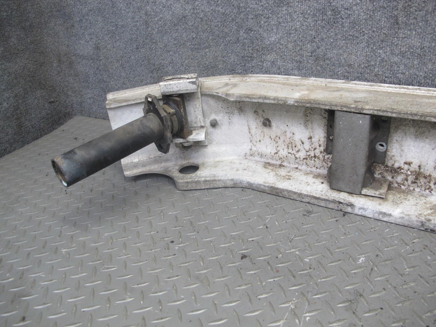 1983-1986 Porsche 928 S Rear Bumper Reinforcement Support Impact Bar W/ Shocks