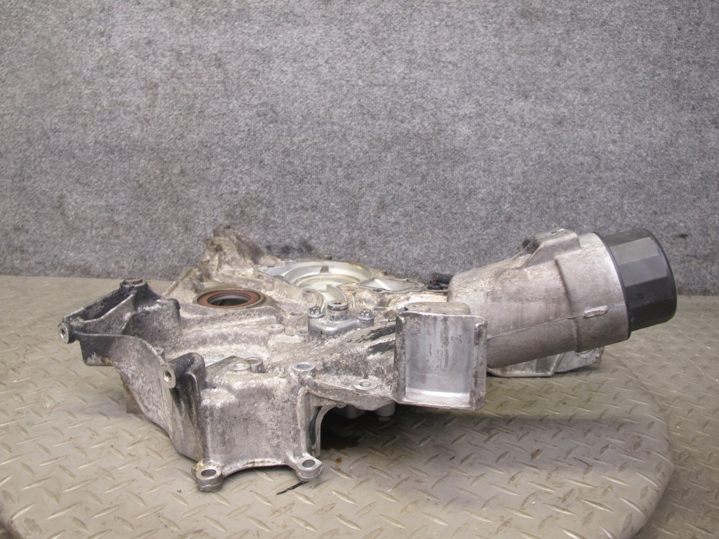 99-02 Mercedes R129 SL500 5.0L M113 Engine Motor Timing Cover OEM