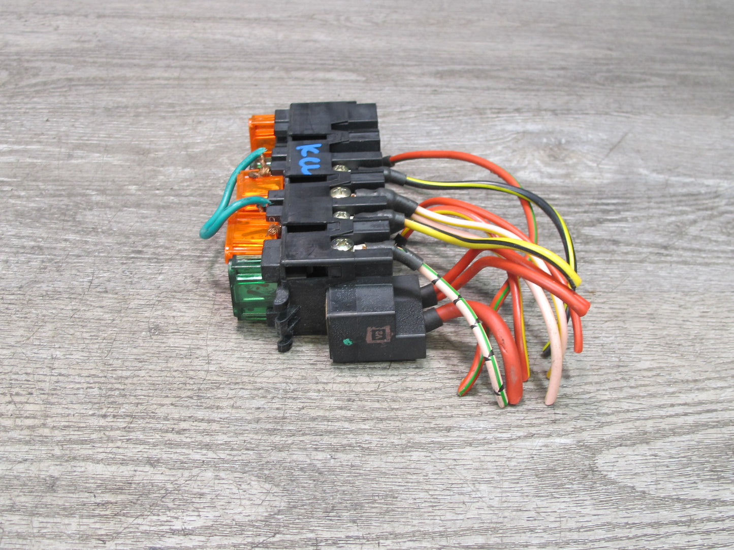 96-99 Mercedes W140 C140 Cl-class Under Hood Fuse Relay Box 1405450101 OEM